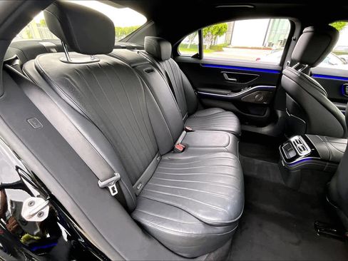Used 2023 Mercedes-Benz S 500 4MATIC w/ AMG Line image 19
