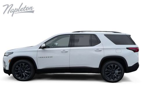 Used 2023 Chevrolet Traverse RS AWD/4WD image 9