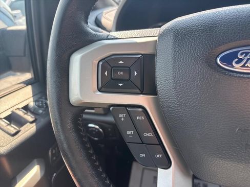 Used 2019 Ford F150 Lariat w/ Equipment Group 502A Luxury AWD/4WD image 30
