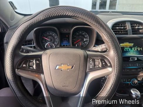 Used 2015 Chevrolet Malibu LT image 11