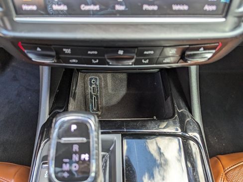 Used 2022 Maserati Levante Modena image 24