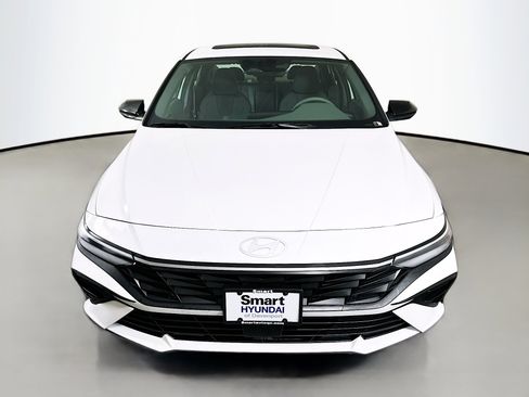 New 2026 Hyundai Elantra SEL Sport Premium image 2