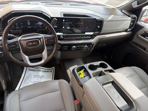 Used 2022 GMC Sierra 1500 SLT w/ Max Trailering Package AWD/4WD image 11
