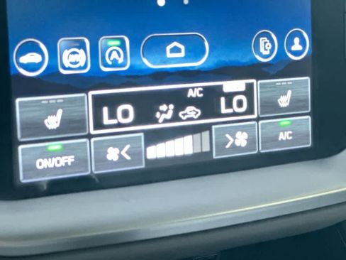 Used 2025 Subaru Outback Premium AWD/4WD image 20