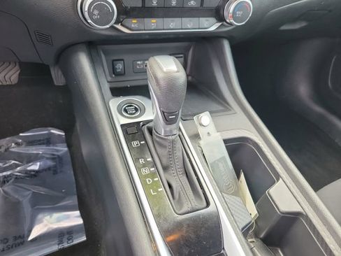 Used 2024 Nissan Sentra SV FWD image 21