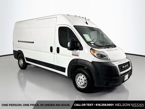 Used 2022 RAM ProMaster 2500 w/ Driver Convenience Group FWD image 3