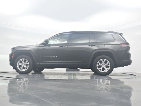 Used 2022 Jeep Grand Cherokee L Limited w/ Luxury Tech Group II AWD/4WD image 32