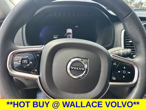 Used 2023 Volvo XC90 B6 Ultimate w/ Lounge Package AWD/4WD image 16