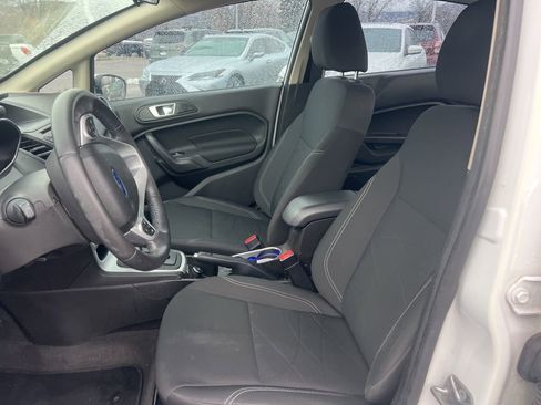 Used 2015 Ford Fiesta SE image 22