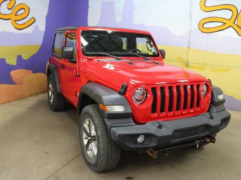Used 2020 Jeep Wrangler Sport AWD/4WD image 2