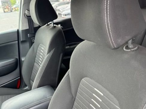 Used 2018 Kia Sportage LX w/ LX Popular Package FWD image 11