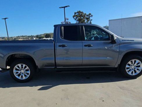 Used 2020 Chevrolet Silverado 1500 Custom w/ Custom Value Package RWD image 9