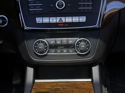 Used 2019 Mercedes-Benz GLS 450 4MATIC image 46