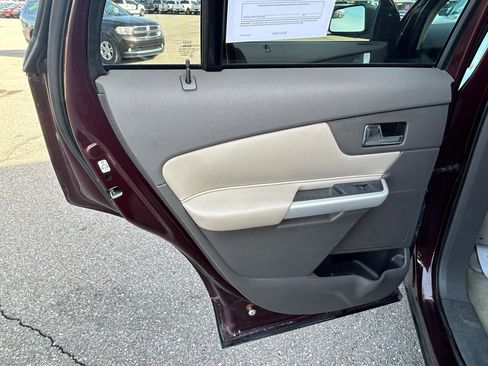 Used 2011 Ford Edge SE w/ 101A Rapid Spec Order Code AWD/4WD image 13