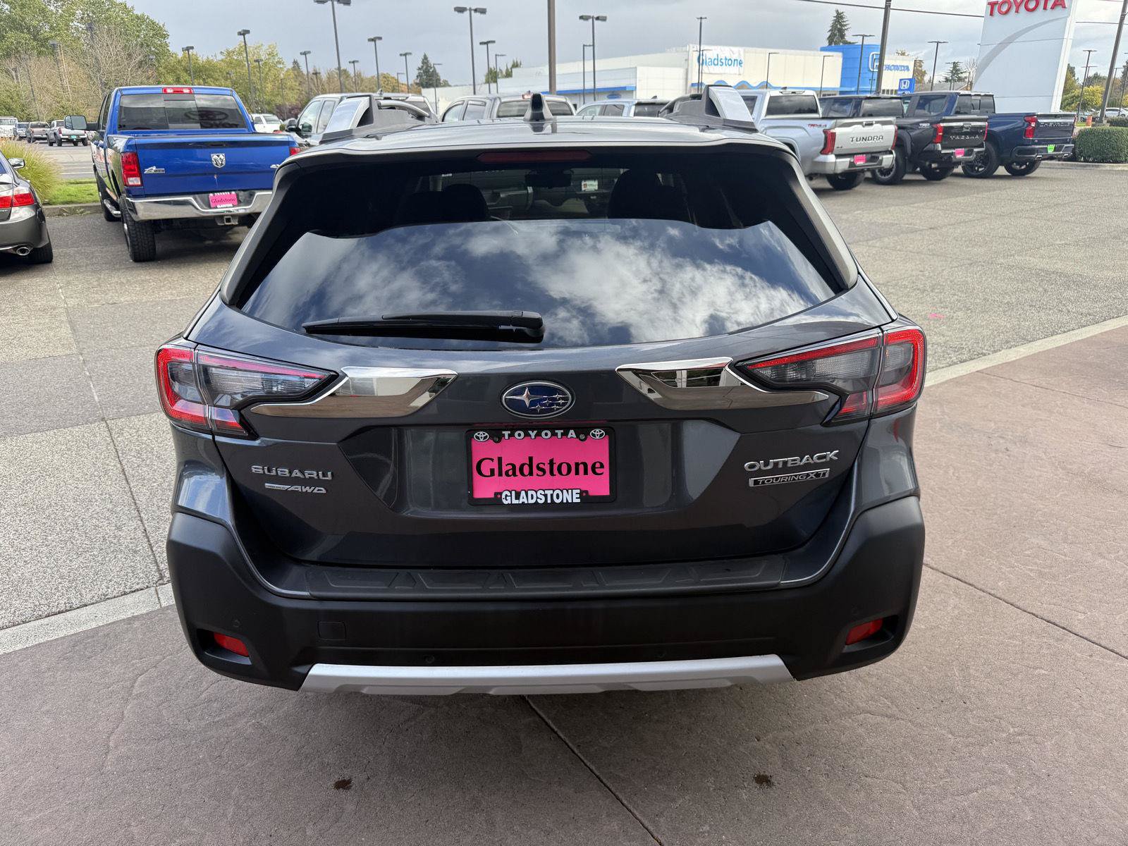 Used 2023 Subaru Outback Touring XT w/ Popular Package #2 AWD/4WD image 5