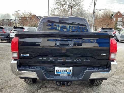 Used 2019 Toyota Tacoma TRD Off-Road image 5