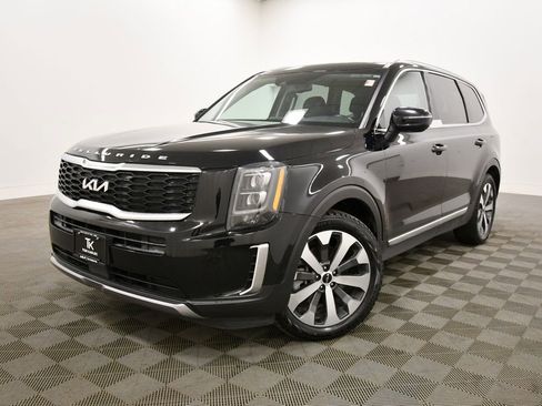 Used 2022 Kia Telluride EX w/ EX Premium Package image 2