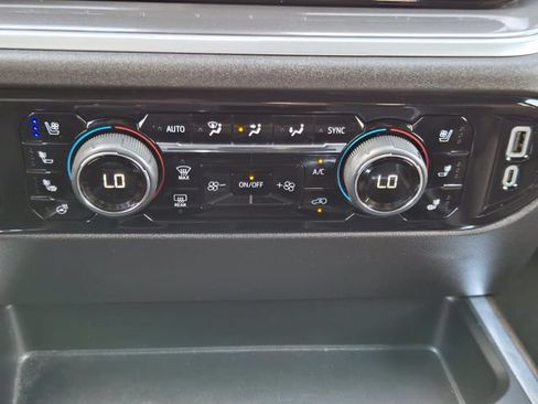 Used 2025 Chevrolet Silverado 1500 High Country AWD/4WD image 21