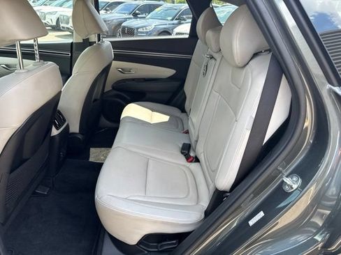 Used 2024 Hyundai Tucson Limited AWD/4WD image 17