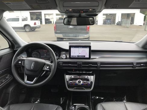 Used 2022 Lincoln Corsair AWD w/ Premium Package image 15