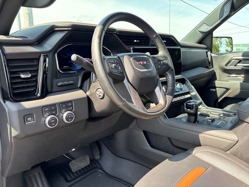 Certified 2025 GMC Sierra 1500 AT4 w/ AT4 Premium Package AWD/4WD image 15