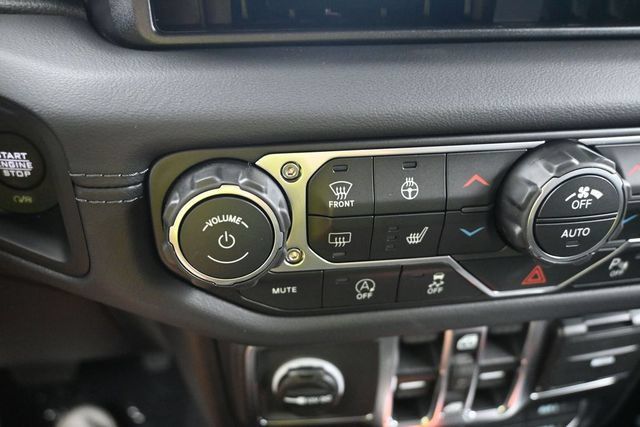 New 2027 Jeep Wrangler Unlimited Sahara AWD/4WD image 24