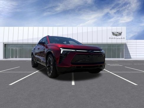 Used 2025 Chevrolet Blazer EV RS AWD/4WD image 8