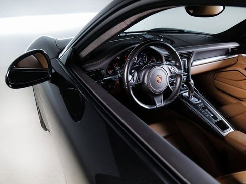 Certified 2014 Porsche 911 Turbo image 29