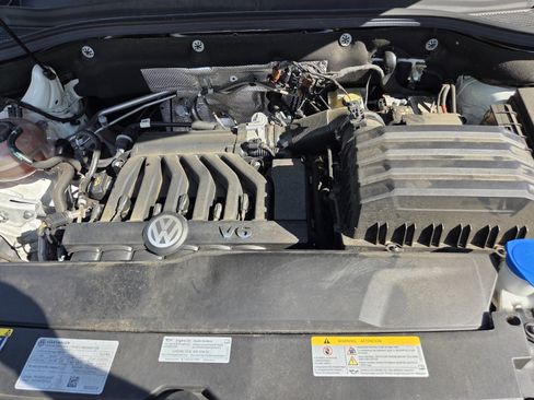 Used 2023 Volkswagen Atlas Cross Sport SE image 25
