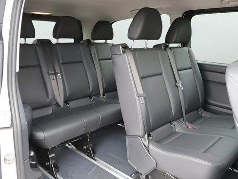 Used 2023 Mercedes-Benz Metris Passenger image 14