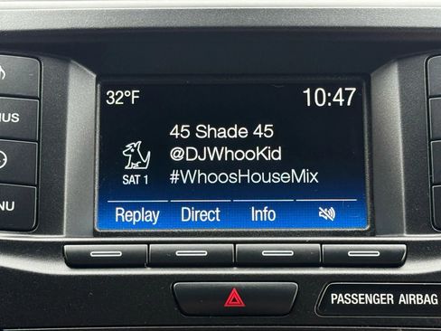 Used 2018 Ford Explorer XLT image 32