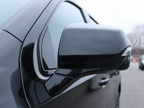 Used 2023 Chevrolet Tahoe RST w/ RST Performance Edition image 7