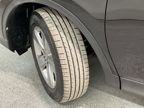 Used 2015 Toyota RAV4 XLE image 31