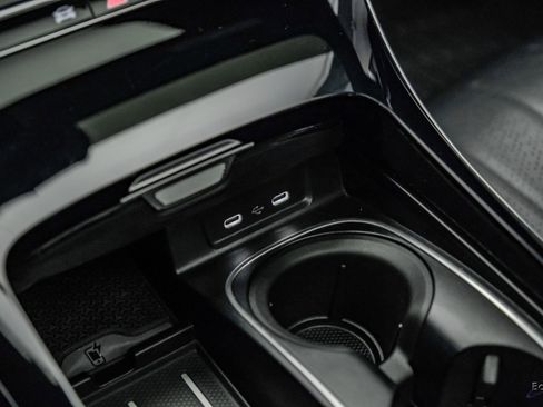 Used 2022 Mercedes-Benz S 580 4MATIC Sedan w/ AMG Line Package image 64