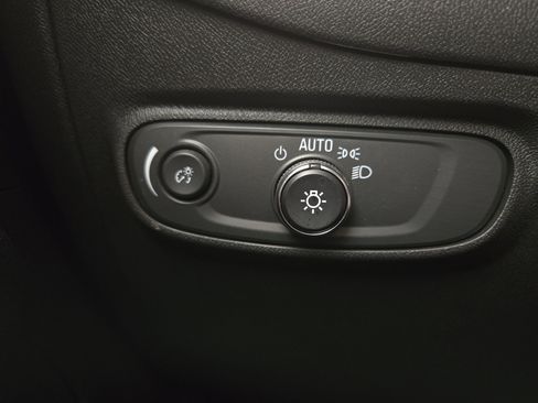 Used 2024 Chevrolet Equinox LS w/ Driver Confidence II Package FWD image 24