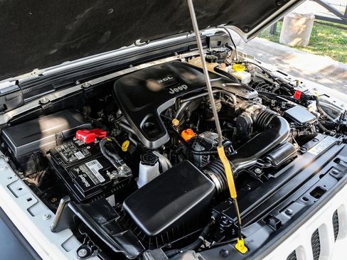 Used 2019 Jeep Wrangler Unlimited Sport S image 63