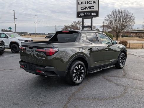 Used 2025 Hyundai Santa Cruz SEL image 3