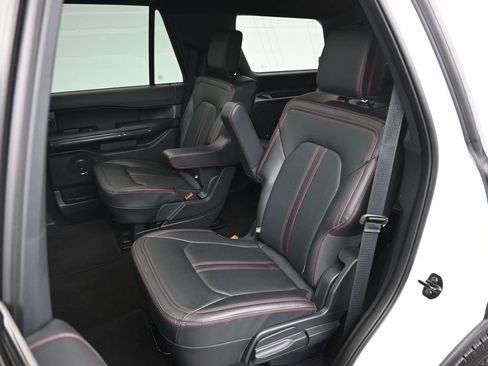 Used 2023 Ford Expedition Limited AWD/4WD image 14