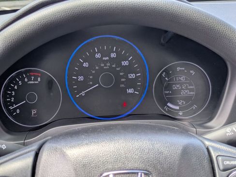 Used 2019 Honda HR-V LX image 19