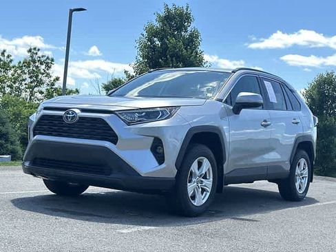 Used 2021 Toyota RAV4 XLE w/ Convenience Package AWD/4WD image 20