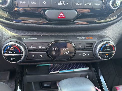 Certified 2023 Kia Soul GT-Line w/ GT-Line Technology Package FWD image 16