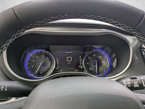 New 2026 Chrysler Voyager LX image 11