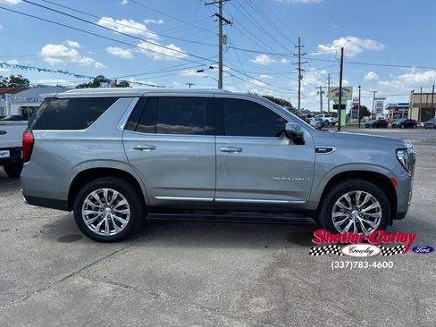 Used 2024 GMC Yukon Denali w/ Denali Reserve Package RWD image 22