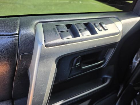 Used 2013 Toyota 4Runner Limited AWD/4WD image 15
