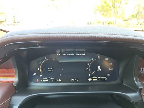 Used 2021 Lincoln Aviator Black Label w/ Class IV Trailer Tow Package AWD/4WD image 24