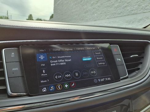 Used 2020 Buick Enclave Essence w/ Sport Touring Edition image 19