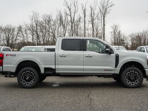 New 2026 Ford F250 Platinum AWD/4WD image 3