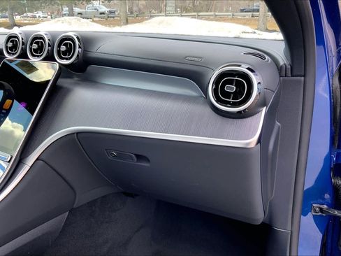 New 2026 Mercedes-Benz GLC 300 GLC 300 image 10