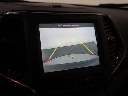 Used 2022 Jeep Cherokee Latitude Lux image 22