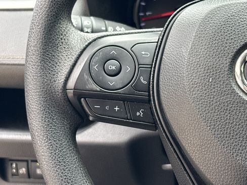 Used 2019 Toyota RAV4 XLE w/ Protection Package AWD/4WD image 18